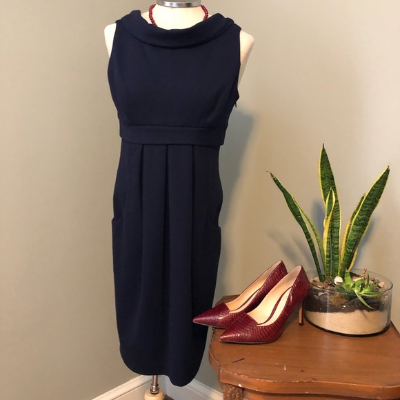 Adrianna Papell Dresses & Skirts - Elegant ADRIANNA PAPELL sz 6